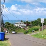 　ココカヒからの眺め。対岸には現在、海兵隊カネオヘ・ベイ航空基地がある＝２０２５年３月撮影