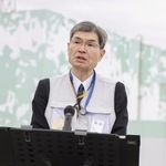 　報道陣の取材に応じる警察庁の楠芳伸長官＝３日、東京電力福島第１原発