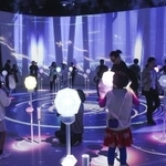 大阪・関西万博のパナソニックグループのパビリオンで開催された体験会＝３月、大阪市此花区