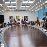 　４日、ベネズエラのロドリゲス暫定大統領のインスタグラムに投稿された写真（ロイター＝共同）