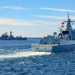 ２０２４年９月１５日、日本海で演習を行うロシアと中国の艦艇（タス＝共同）