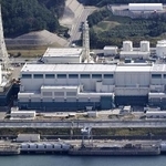 　新潟県の東京電力柏崎刈羽原発の６号機（中央）＝２０２５年１１月