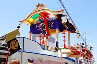 　茨城県北茨城市の「常陸大津の御船祭」の木造船＝２０２４年５月