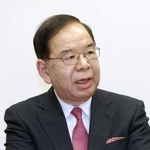 　インタビューに答える共産党の志位和夫議長