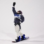 　女子ビッグエア決勝　３回目のジャンプで着地を決め喜ぶ村瀬心椛＝リビーニョ（共同）