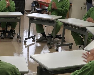 　名古屋刑務所で行われた薬物依存症の受刑者によるグループミーティング＝２０２４年１１月１日、愛知県みよし市