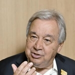 　２０２５年８月、インタビューに答える国連のグテレス事務総長