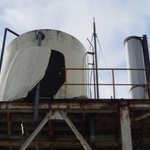 　能登半島地震での施設への被害の様子＝富士化学工業提供