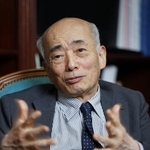 　インタビューに答える日本国際問題研究所の佐々江賢一郎理事長