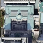 日銀本店（共同通信社ヘリから）