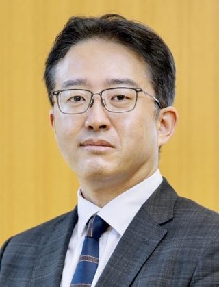 　佐橋亮・東京大教授（本人提供）