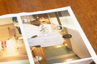 　両親が１９９９年に挙げた結婚式の写真