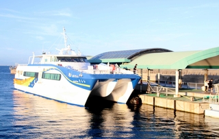 淡路島と万博会場を結ぶ船
