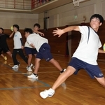 神戸市の実証事業として行われたドッジボール部の練習（２０２５年９月）