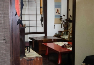 築１００年以上の古民家。いろりの跡が残る