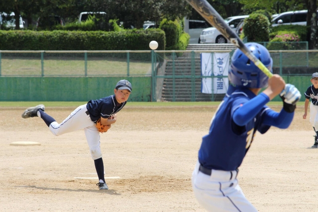２回戦を完投したウッディーボーイズウエストの田中幹大選手＝三田谷公園野球場