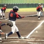 自慢の打撃で初回から４得点の猛攻を見せた明石ボーイズＪｒの打線＝いずれも日岡山公園野球場