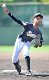 計７０球の力投を見せた伊保セブンＪＢＣの諌山輝投手＝いずれもＧ７スタジアム（撮影・斎藤雅志）