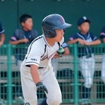４回、２点を返す活躍を見せた西紀・今田合同チームの清水仁選手＝丹波篠山市日置