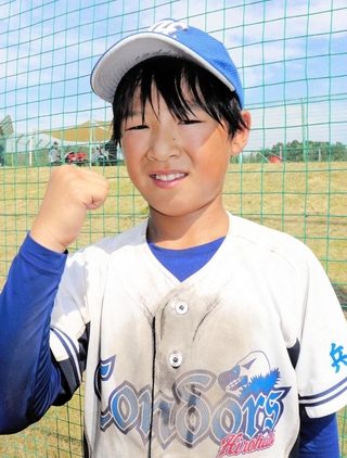 広畑コンドルズの田村哲平選手＝三木山総合公園野球場（撮影・中村有沙）