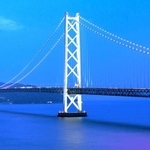 明石海峡大橋＝神戸市垂水区（撮影・中西大二）