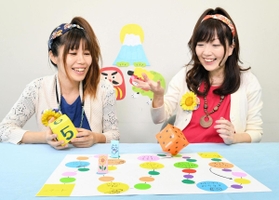 つい夢中になってしまうすごろく遊び。「簡単にゴールできるようなら、マスを増やして難易度を上げてみてもいいかも」＝神戸新聞社（撮影・後藤亮平）