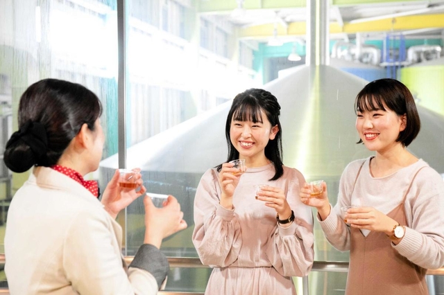 兵庫県民限定で再開するキリンビール神戸工場の工場見学（キリンビール提供）