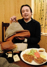 シカを衣食に活用するメリケンヘッドクォーターズの入舩郁也社長＝神戸市中央区元町通１、鹿鳴茶流入舩