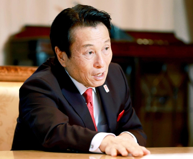 「失われた３０年」における自身の歩を振り返るパソナグループの南部靖之代表＝淡路市野島常磐、グローバルハブスクエア
