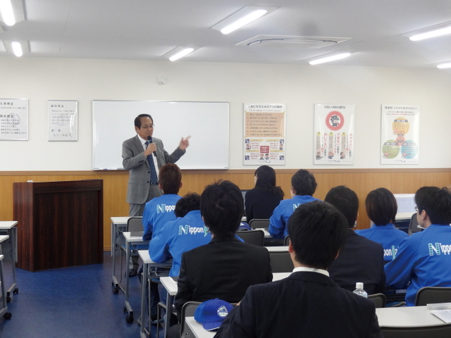 経営理念などを講義する「社長塾」