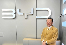 ＢＹＤオートジャパンの東福寺厚樹社長＝横浜市の同社本社（井上久男さん撮影）