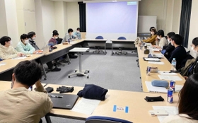 大学の学びの場であるゼミナール＝神戸大（橋野教授提供）