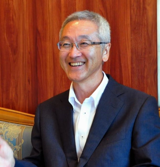 住友林業傘下に入った効果について語るスミリンケアライフの中根義信社長＝西宮市高木町