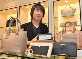 「お客さんの想像を超える提案をしないと、ブランドはすぐに陳腐化する」と話す瀬尾訓弘さん。挑戦は続く＝神戸市中央区御幸通８、ＡＴＡＯ神戸本店（撮影・笠原次郎）