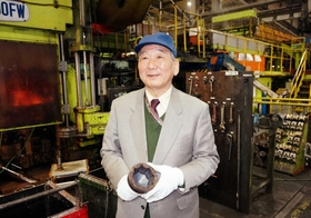 「『ふるさと創生』を当社から」と話す小谷正博社長＝加西市網引町