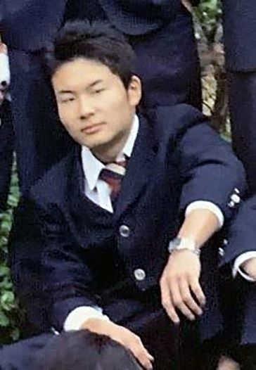 野津英滉容疑者（高校の卒業アルバムから）