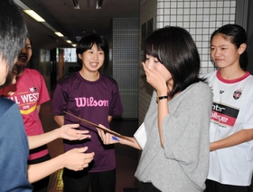 関学大・学生記者の引退（提供写真）