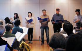 今年２月に開かれた「歌声サロン」