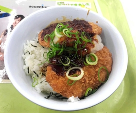チキンおろしカツ丼