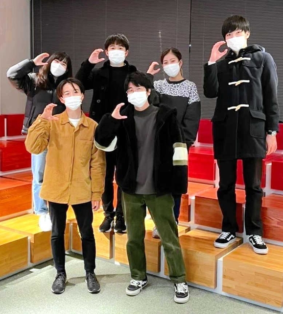 充実した大学生活を目指して活動する学生ら