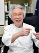 長寿の秘策について説明する中野産婦人科の中野篤院長＝神戸市兵庫区下沢通１