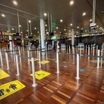 午後１２時のコペンハーゲン国際空港。ほぼ無人