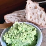 オリーブ油も加えてみた。野菜スティックのソースにもおすすめ