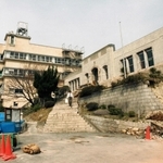 「花の降る午後」のロケが行われた旧神戸海洋気象台（１９９５年撮影）