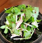 ポン酢をかけて少し時間をおくと全体がなじんで食べやすくなる