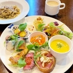 おまかせプレートランチ