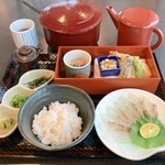 神戸食堂　はぁとす。の「天然明石鯛のひつまぶし膳　彩」