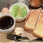 珈琲春秋　Ｋｏｂｅ岡本本店の「トーストセット」