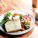 加古川ワインバルの「おまかせプレートランチ」