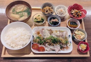 カフェダイニングバーShalalaの「日替わりランチ」